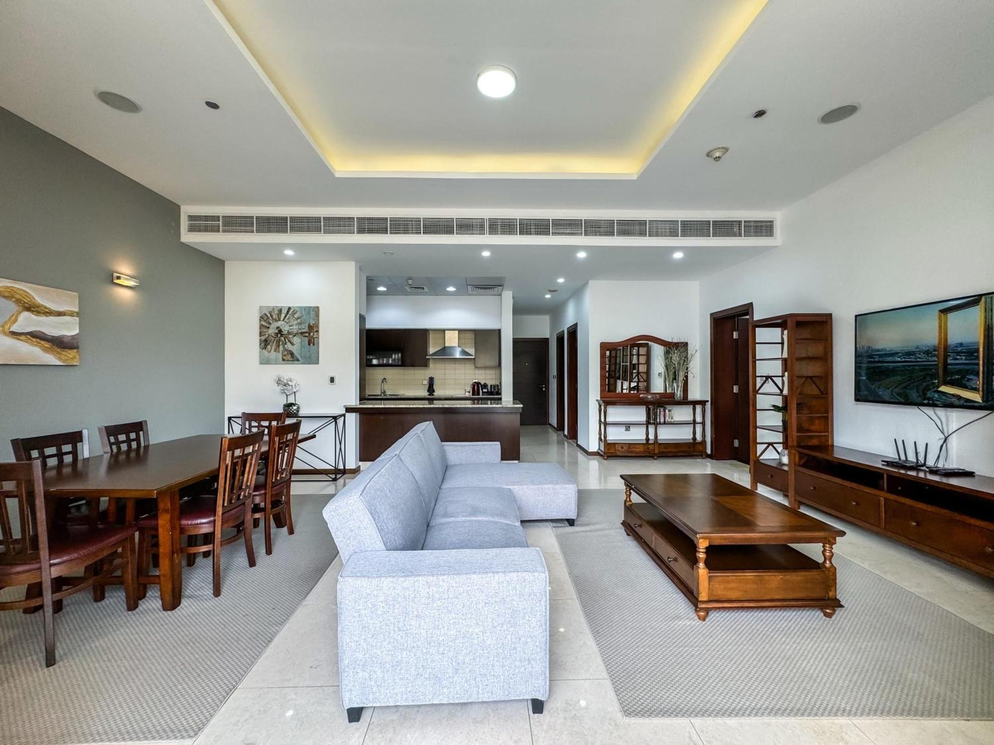 Modern Beachfront 1Br Apartment - Tiara Residence Dubai Eksteriør billede